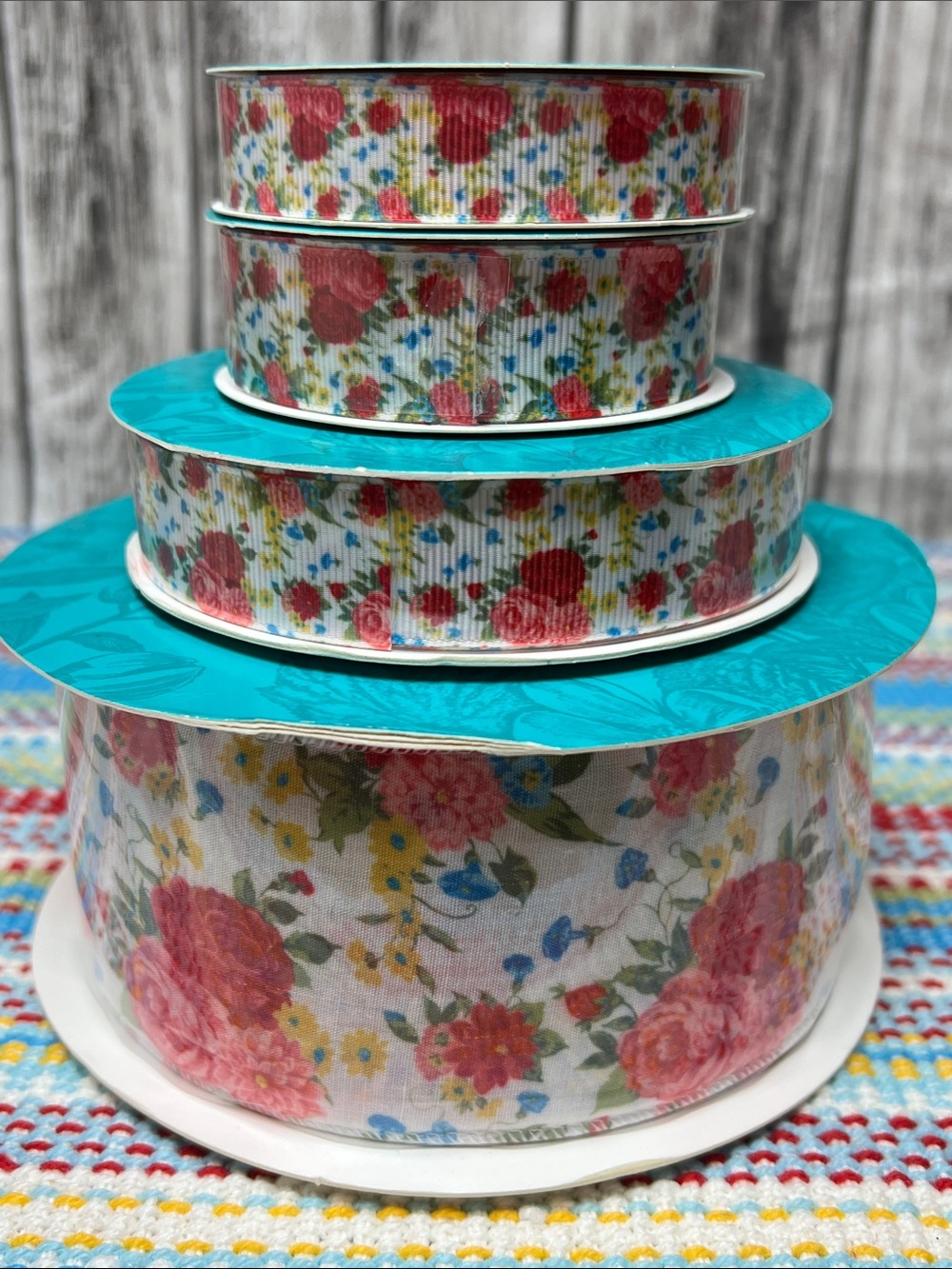 The Pioneer Woman Sweet Rose floral ribbon set of 4.